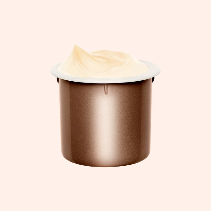 Packshot of the Extra Firming Night cream for dry skin refill shot on a light pink background