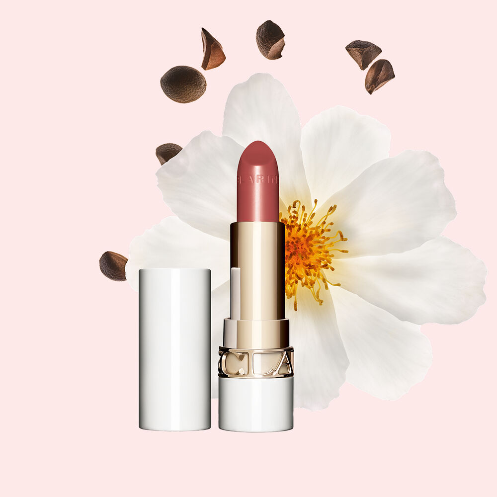 Clarins Joli Rouge shine lipstick provides deep nutrition for your lips, giving a perfect shiny lipstick look every day.
