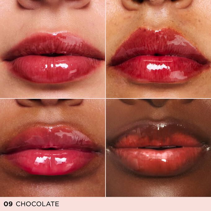 This nourishing lip oil enhances different lip tones, providing a sheer mirror shine that mimics a subtle tinted lip oil.