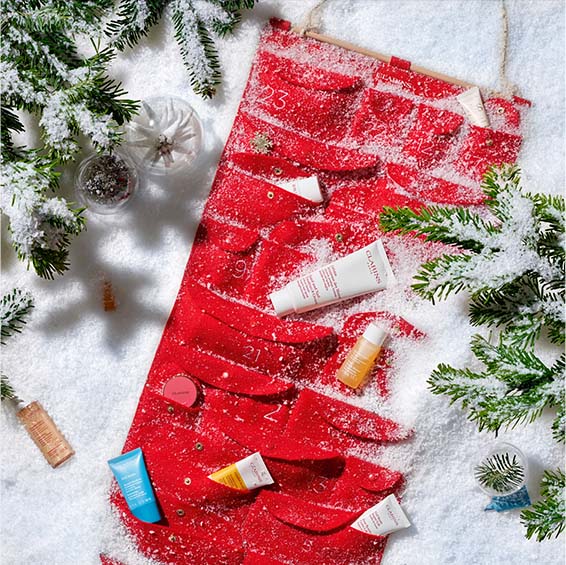 Give Beautifully. Discover our 24 &amp; 12 day advent calendar ! - Clarins