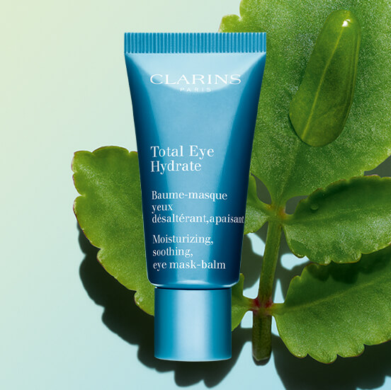 Total Eye Hydrate with nature background